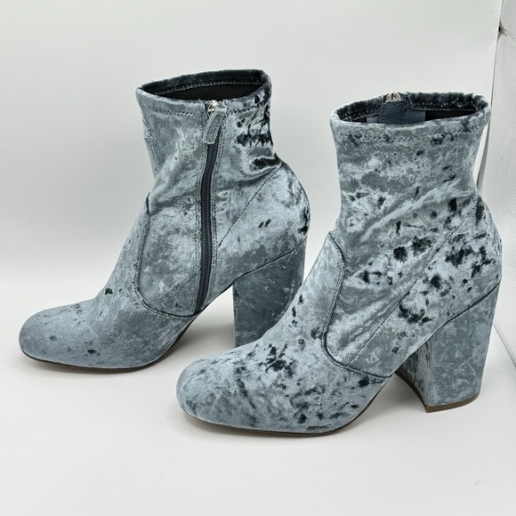 Steve Madden Gaze Boots Crushed Blue Velvet Block Heel Ankle Zip Womens 10 - Picture 4 of 13